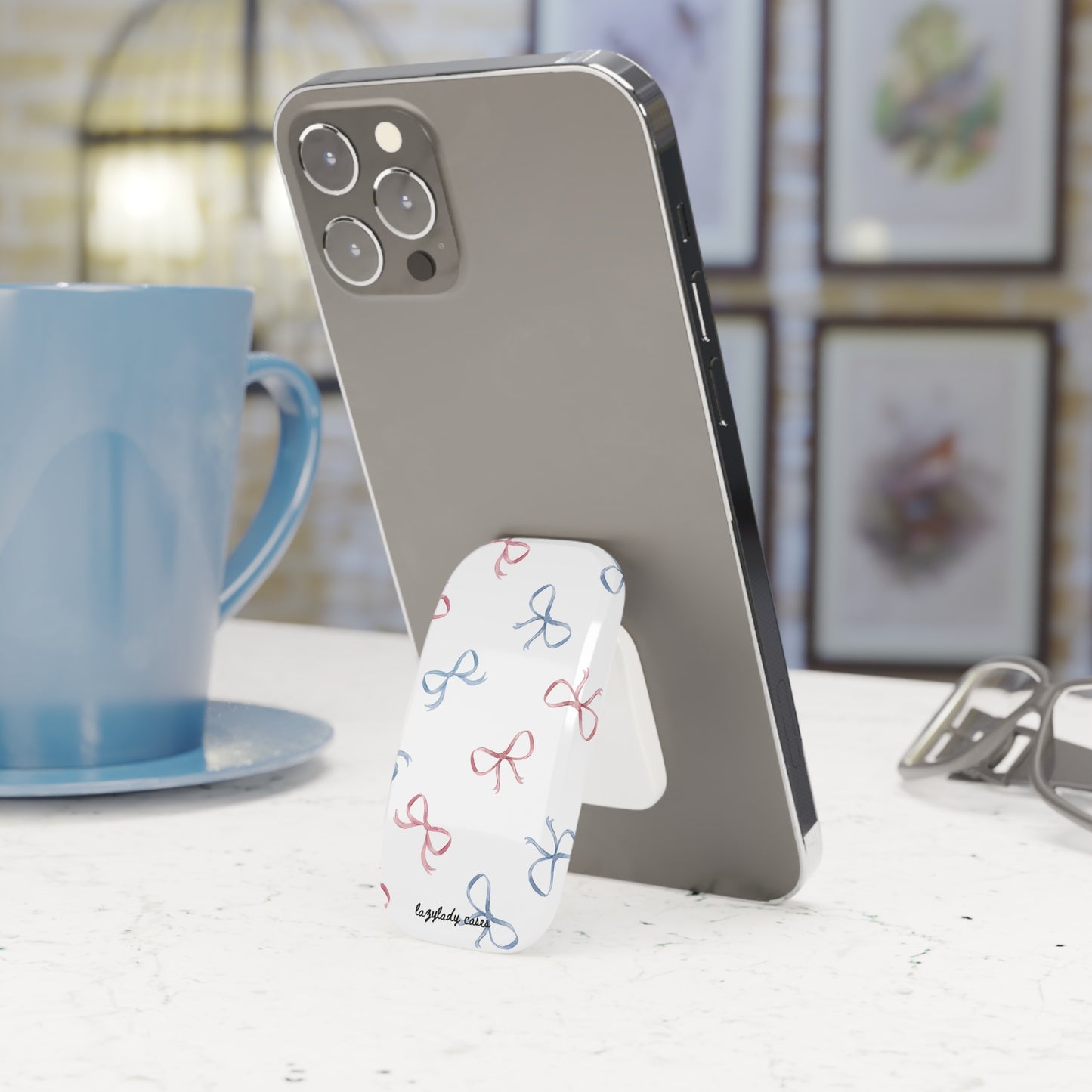Chic Bow Grip for Phones - Stylish Accessory with Playful Design