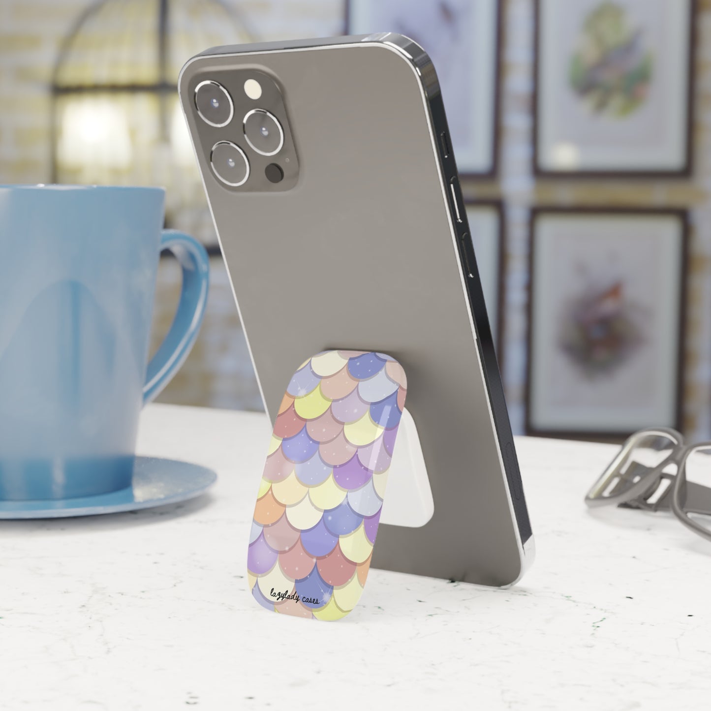 Colorful Scallop Phone Grip - Cute Click-On Holder for Easy Use