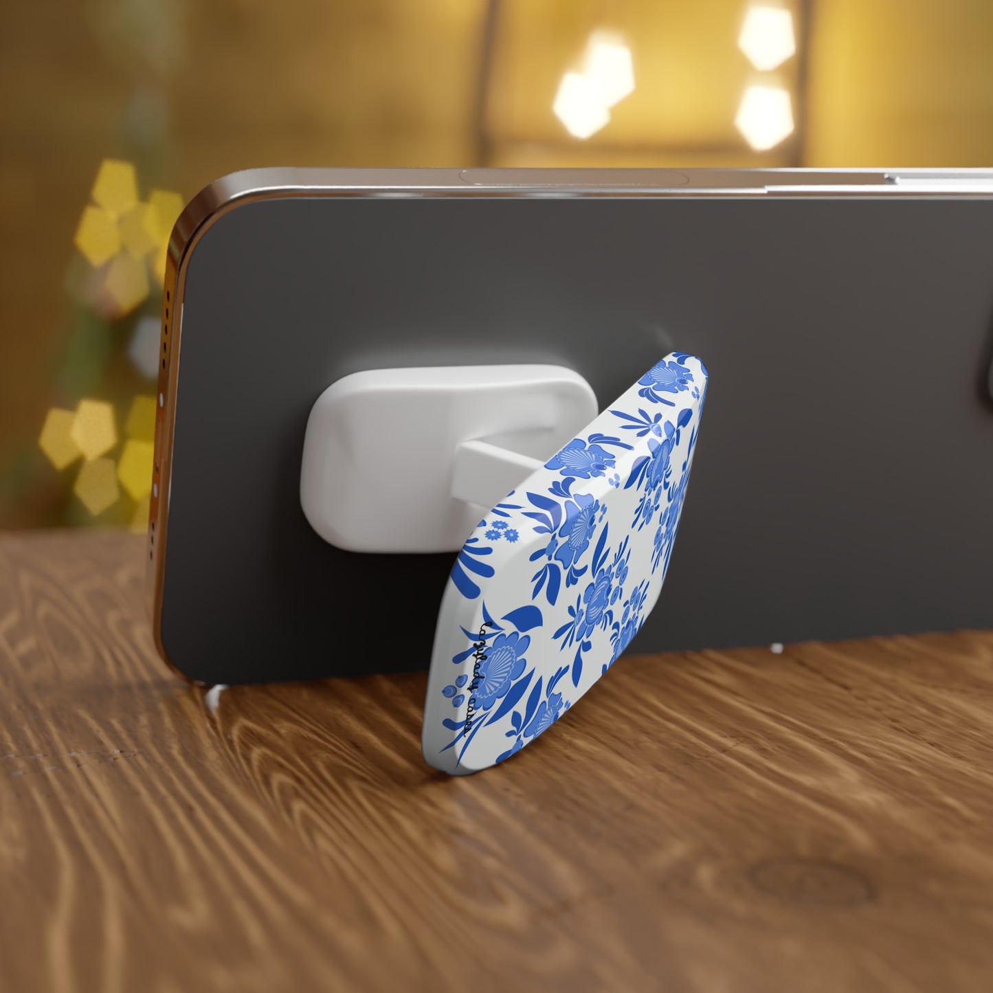 Floral Design Phone Grip - Stylish and Functional Phone Stand
