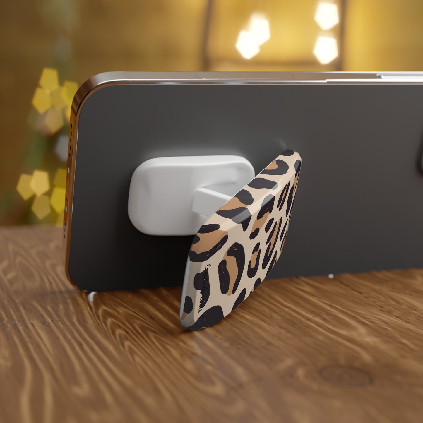 Leopard Print Phone Grip - Stylish & Functional Accessory for All Occasions